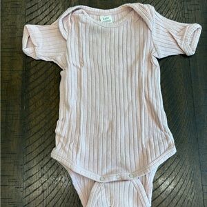Kate Quinn Organic Cotton Onesie 3-6 Month